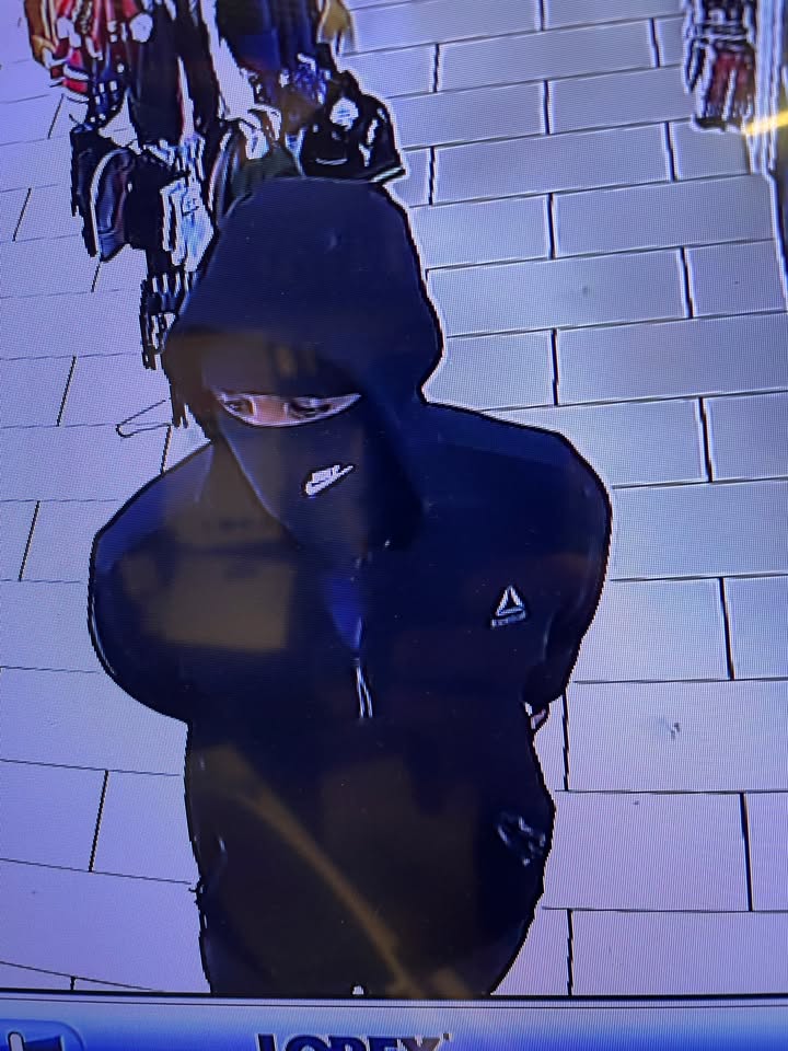 Newark police seek suspect in Columbia Street vehicle break-in