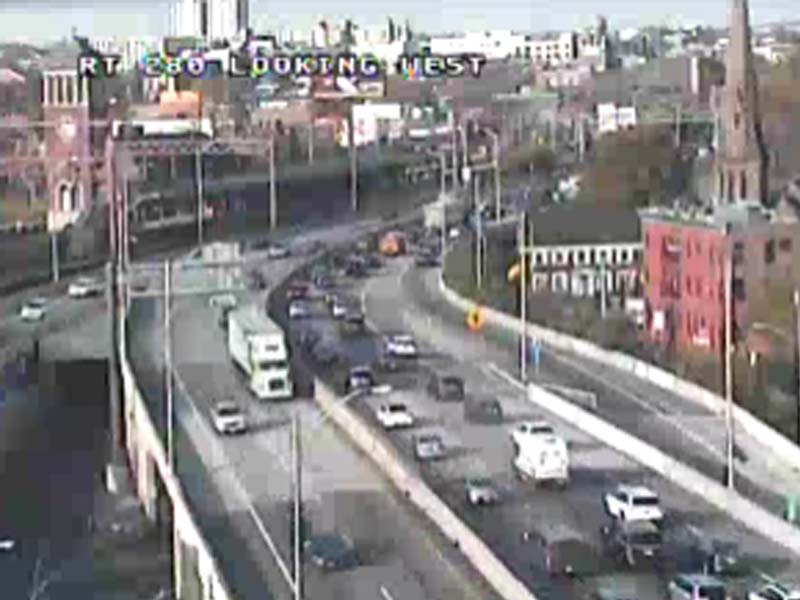 Traffic delays, crashes disrupt Monday morning New Jersey commute