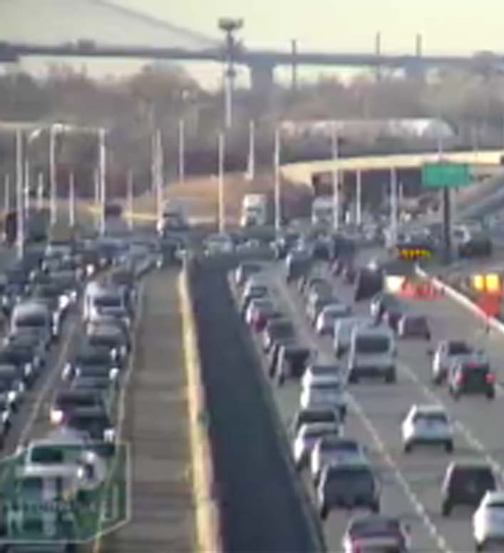 Traffic disruptions mount on New Jersey Turnpike, Parkway during morning rush