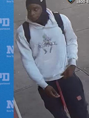 Man attacked, robbed on Brooklyn subway platform; suspect sought Man attacked, robbed on Brooklyn subway platform; suspect sought