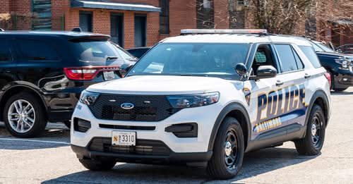 Gunshot victim in Baltimore prompts hunt for crime scene