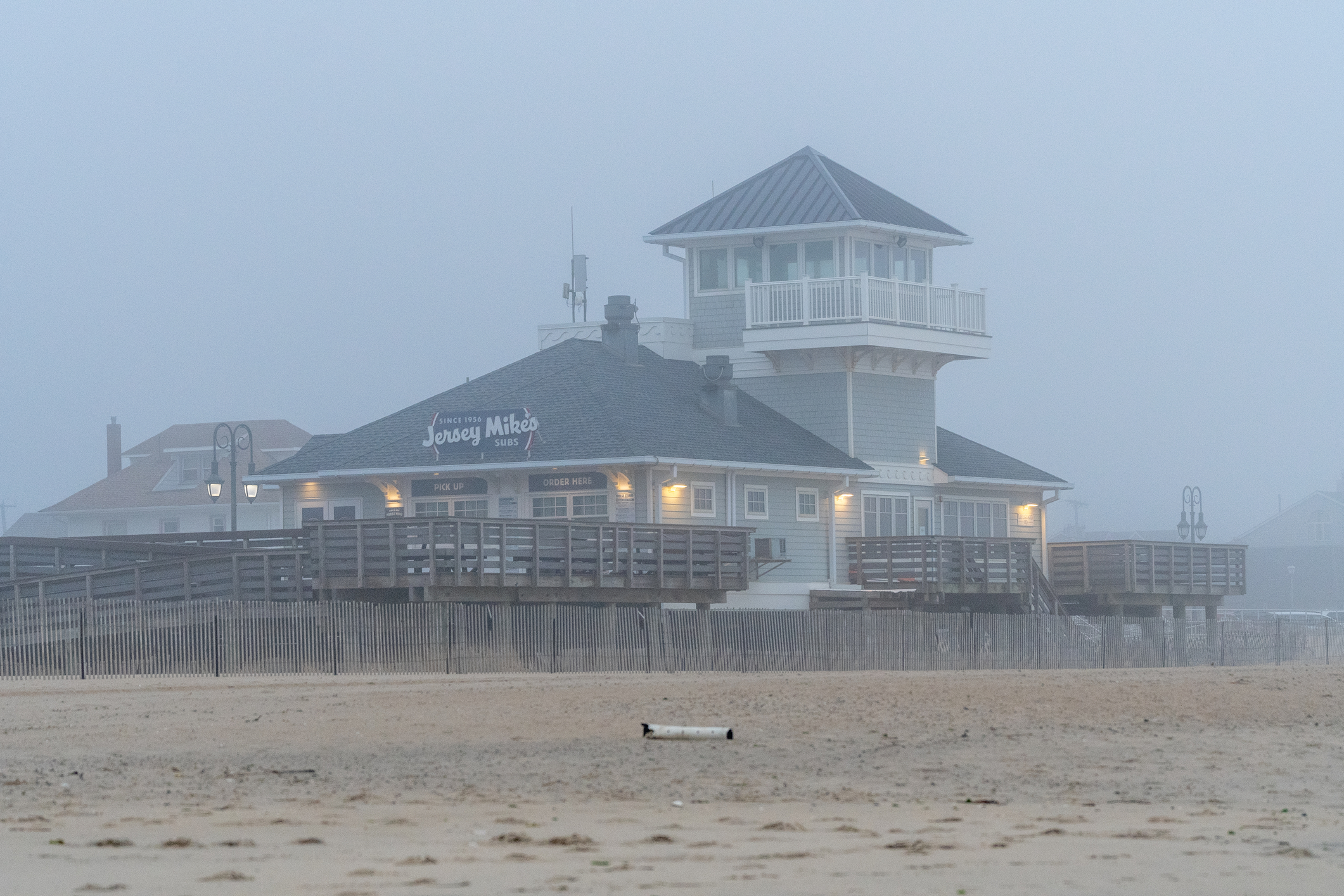 Morning Fog and Mist to Clear for Unseasonbly Warm Near 60 Degree Day in New Jersey