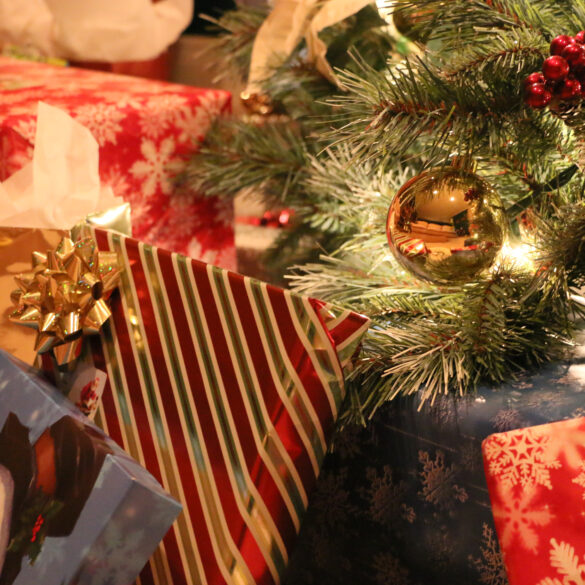 New jersey among costliest states to celebrate christmas in 2024 as many taking on more credit card debt for presents - photo licensed by shore news network.