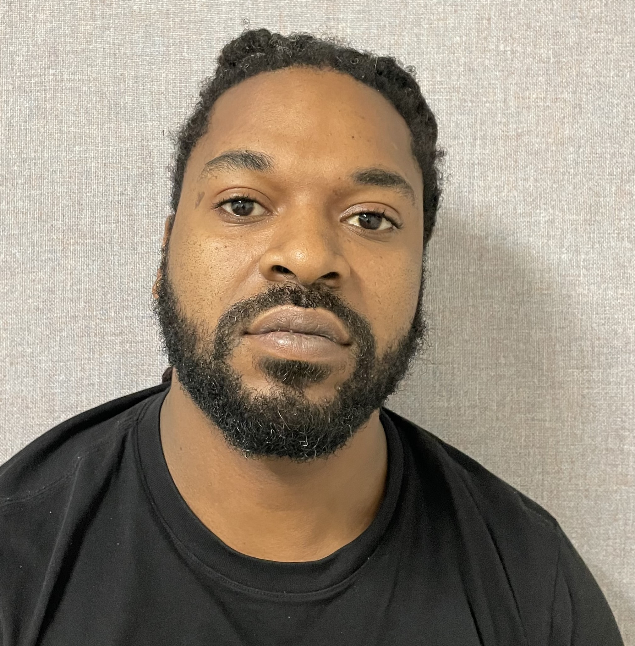 Laurel man charged in Gaithersburg armed robbery of tobacco store
