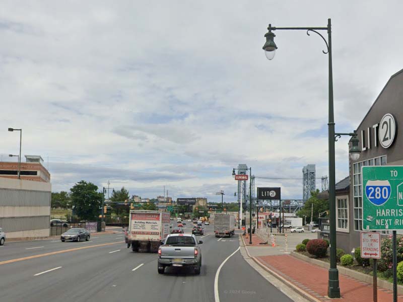 Nightclub security guard stabbed in Newark as police manhunt continues for suspect