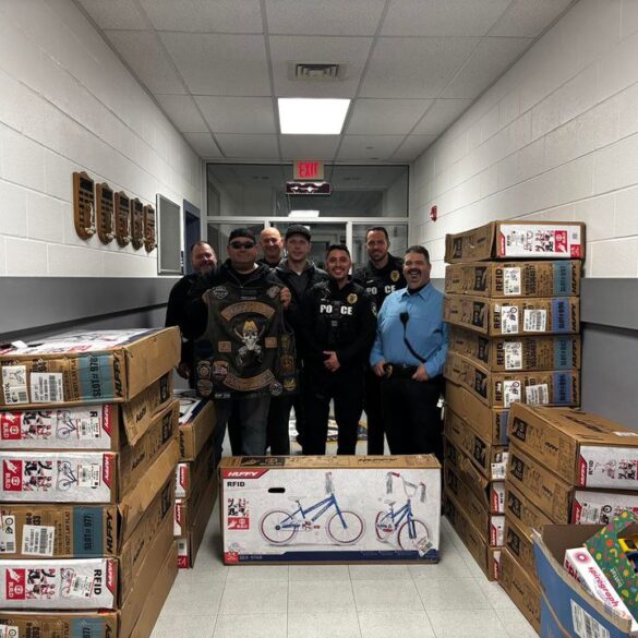 Kanan’s toy run delivers hundreds of gifts, bikes for middletown children - photo licensed by shore news network.