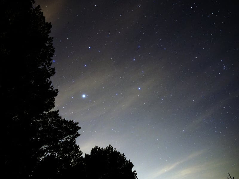 Not All Bright Lights Over New Jersey Are Drones, Here's How You Can Rule Out Planes, Planets, and Satellites