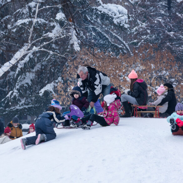 New jersey wakes up to snow as cold weather to continue through weekend - photo licensed by shore news network.