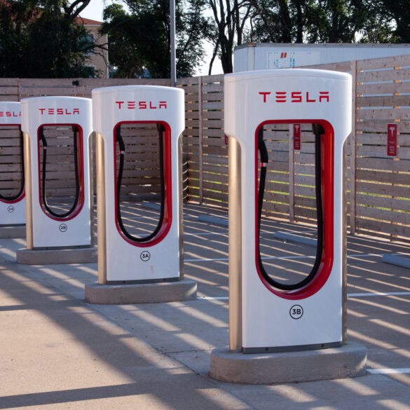 New jersey replaces tesla ev chargers from turnpike with more expensive ones amid left's beef with musk - photo licensed by shore news network.