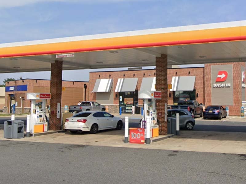 Man seriously injured in robbery after being struck by car at Newark gas station