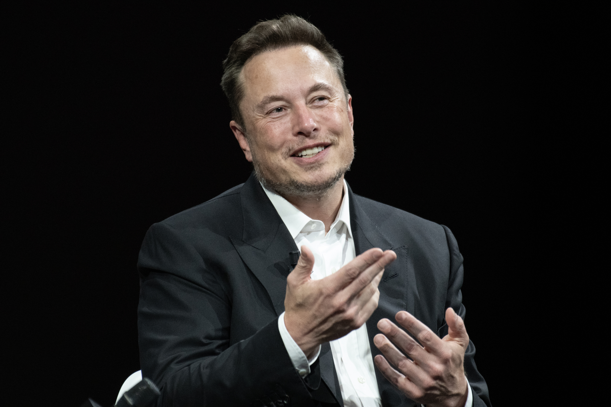 Elon Musk says his AI chat bot Grok can explain New Jersey drone mystery