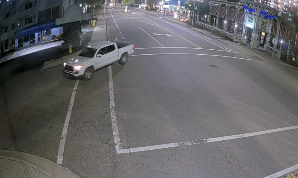 Myrtle Beach police investigate after vehicle window shot near North Kings Highway