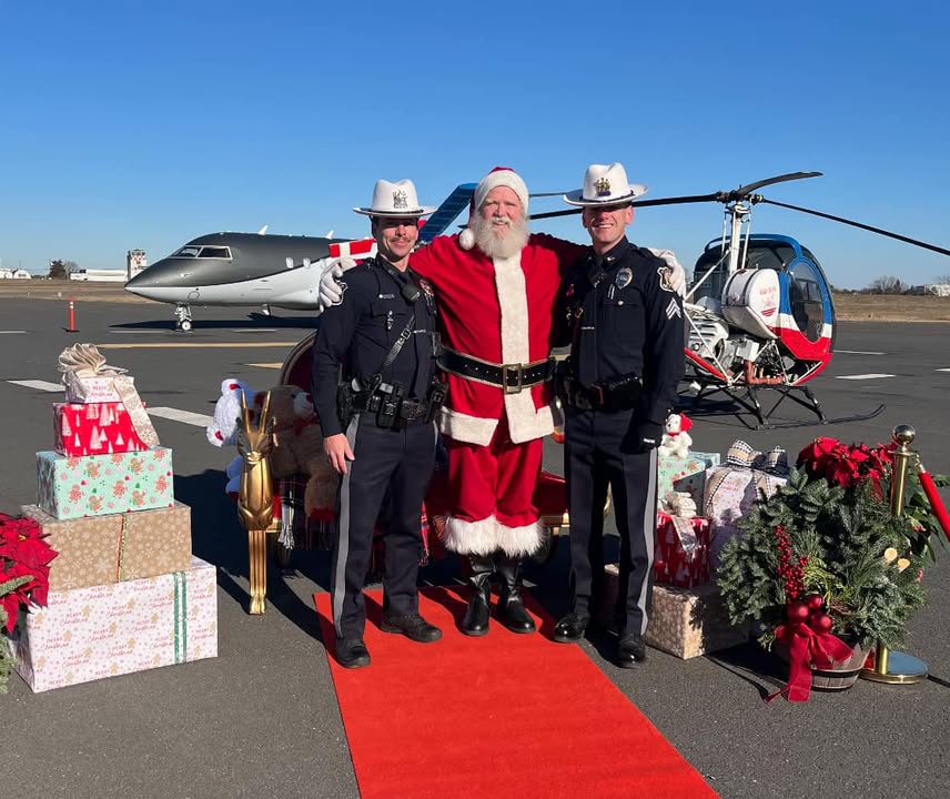 That's No Drone: Santa lands at New Jersey Jet Center, delighting local children