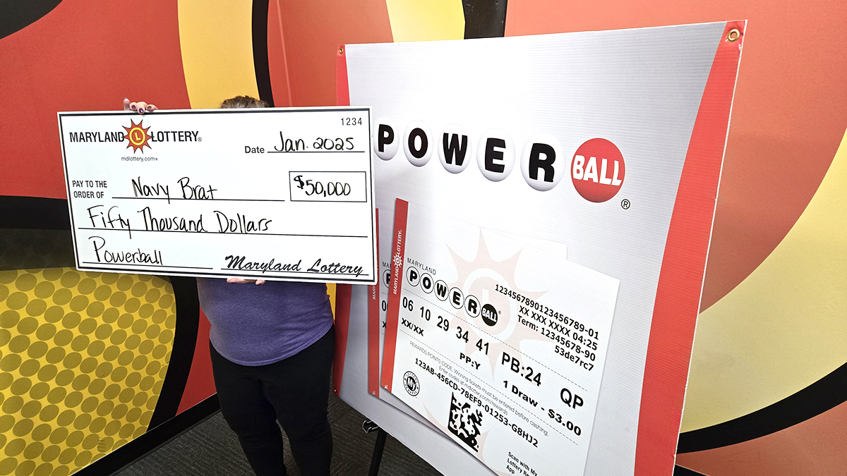 Annapolis woman celebrates $50K Powerball win ahead of retirement