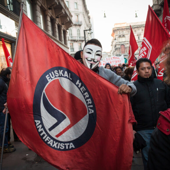 Dave rubin says remnants of america's far left filled with "jihadist larpers, antifa babies and retards" - photo licensed by shore news network.