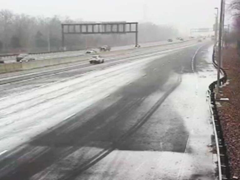 Snow-related speed restrictions impact morning commute on garden state parkway and new jersey turnpike - photo licensed by shore news network.