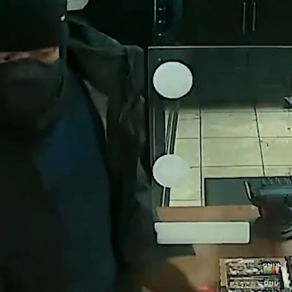 Gunman robs d. C. Business at gunpoint and escapes - photo licensed by shore news network.