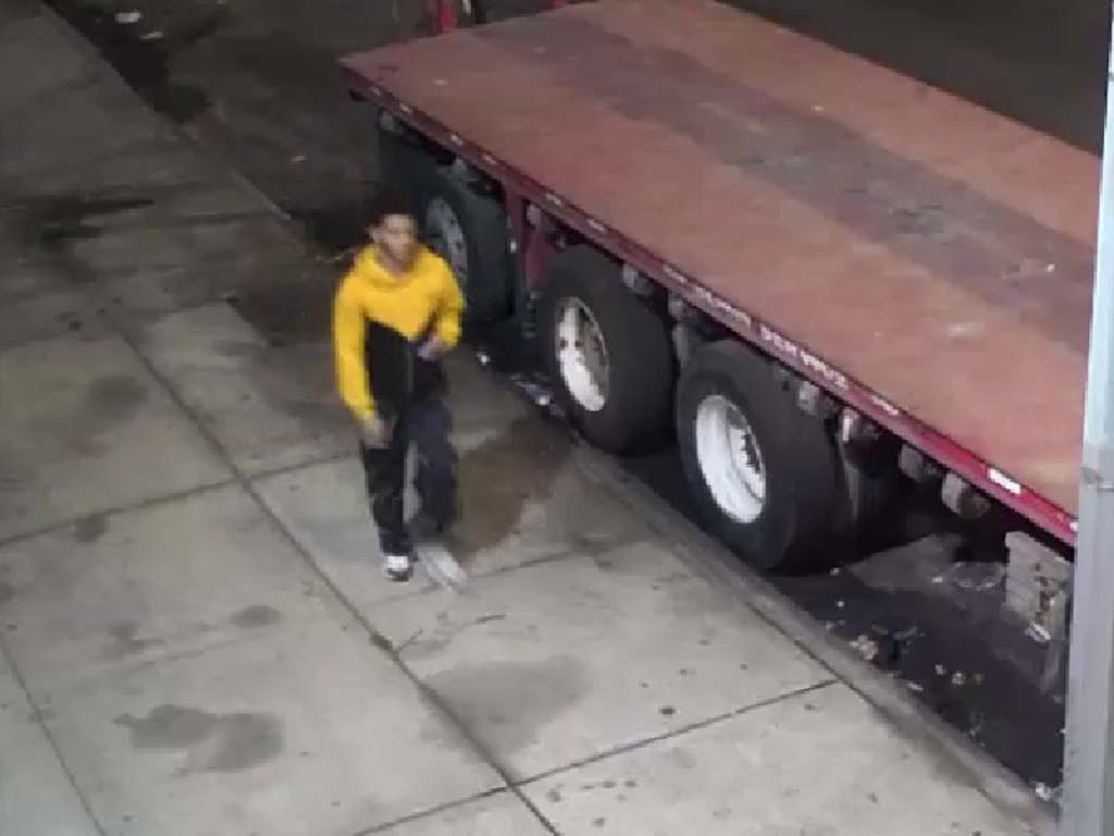NYPD seeks suspect in Williamsburg groping investigation