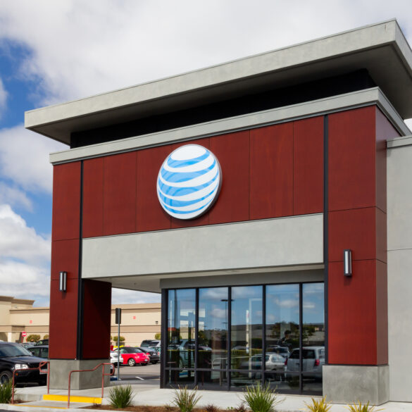 D. C. Man sentenced to 22 years for armed robberies of maryland cell phone stores - photo licensed by shore news network.