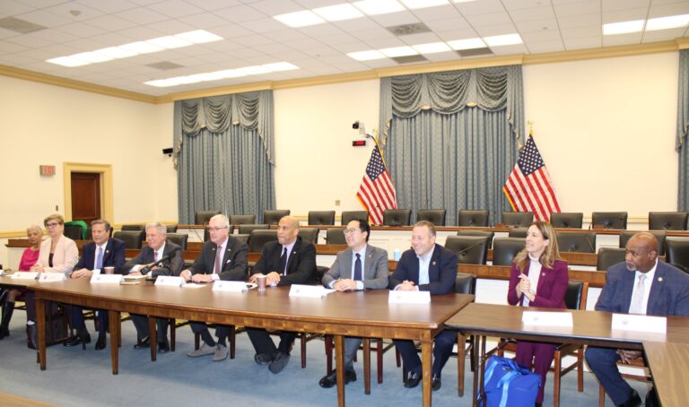 Murphy meets with democrat leaders on capitol hill: we can't let trump's chaos hurt new jersey - photo licensed by shore news network.