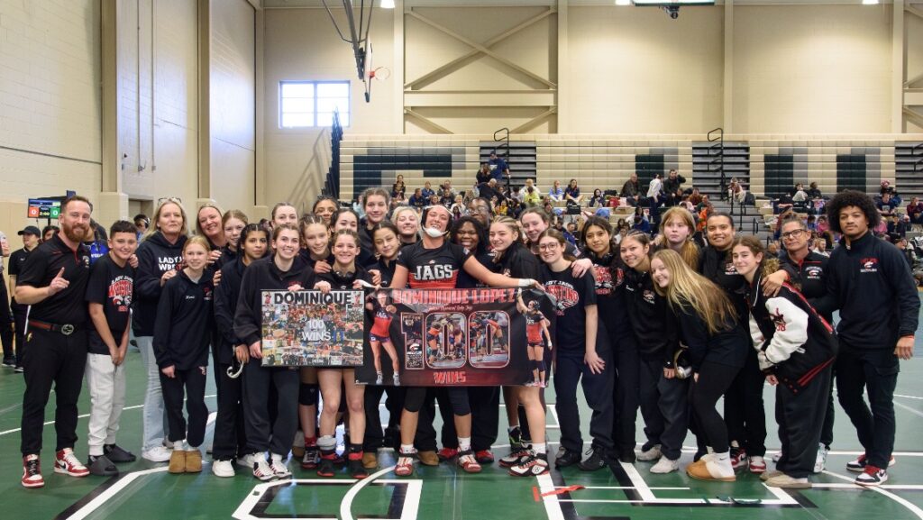 Dominique Lopez becomes first Jackson Memorial girls wrestler to reach 100 career wins
