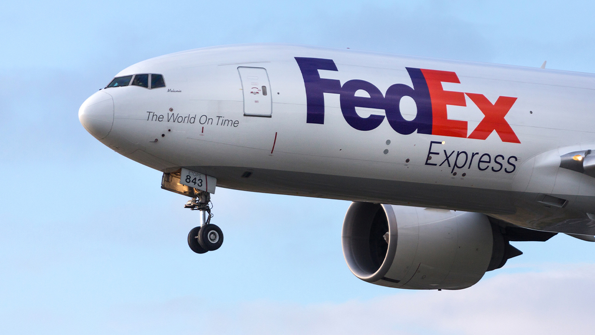 Fed Ex Cargo Plane on Fire Streaks Across New Jersey Sky Before Emergency Landing at Newark Airport