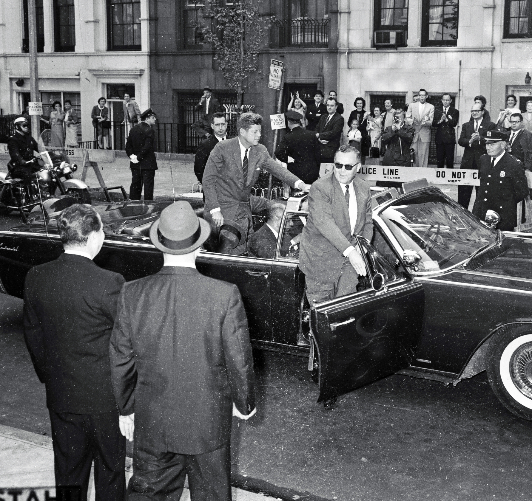 JFK Files Reignite Criticism of Lone Wolf Gunman in Web of CIA Plot for Global Assassinations