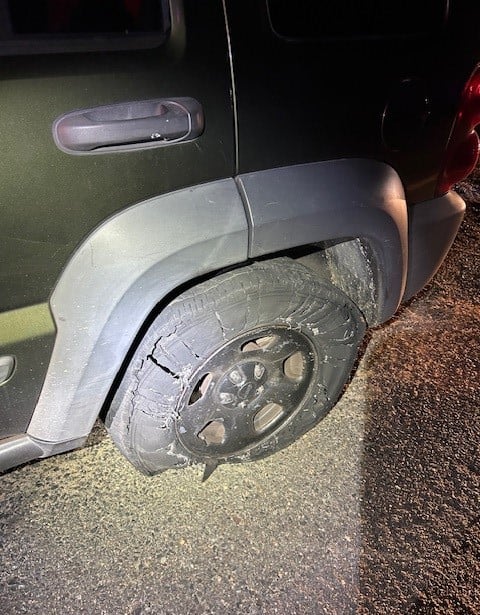 Driver on shredded tires busted for DUI in Stafford County after Jeep blocks driveway