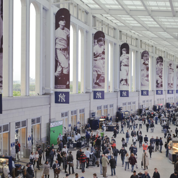 New jersey comcast customers will get yes network, yankees games... For now - photo licensed by shore news network.