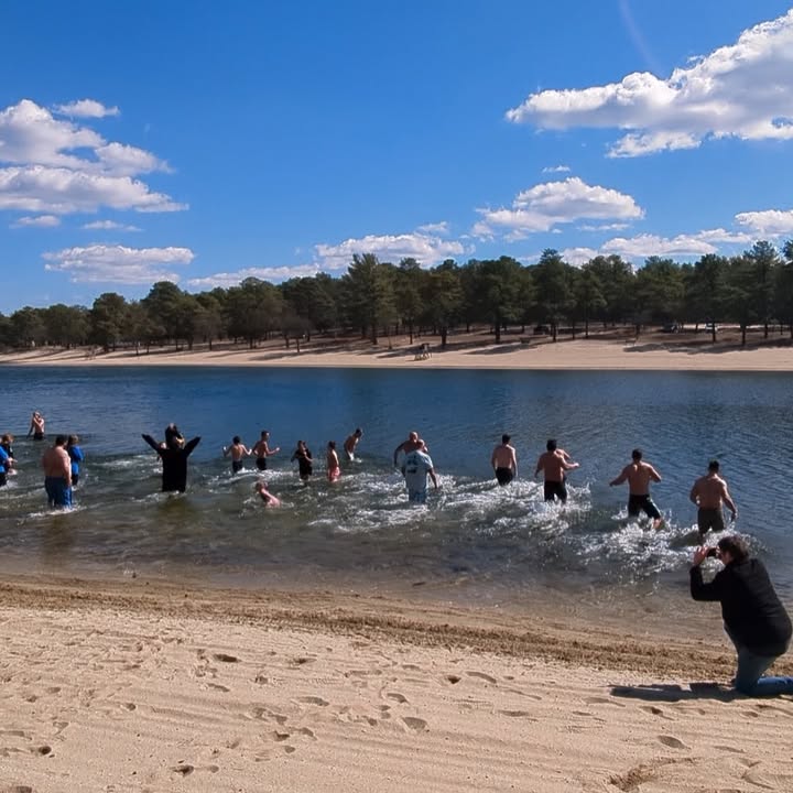 Manchester police, community take the plunge for charity at annual event