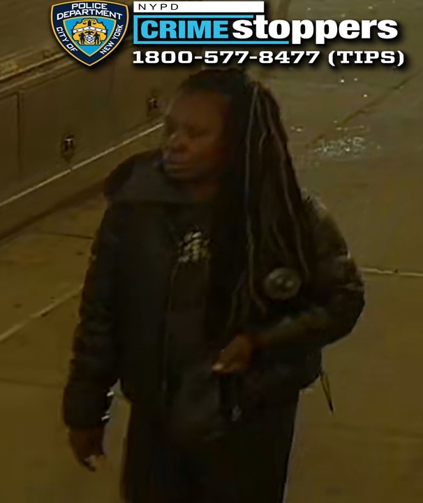 70-year-old woman injured in purse snatching near Sixth Avenue