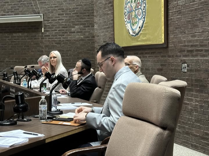 Jackson council votes to level salaries for part-time elected officials