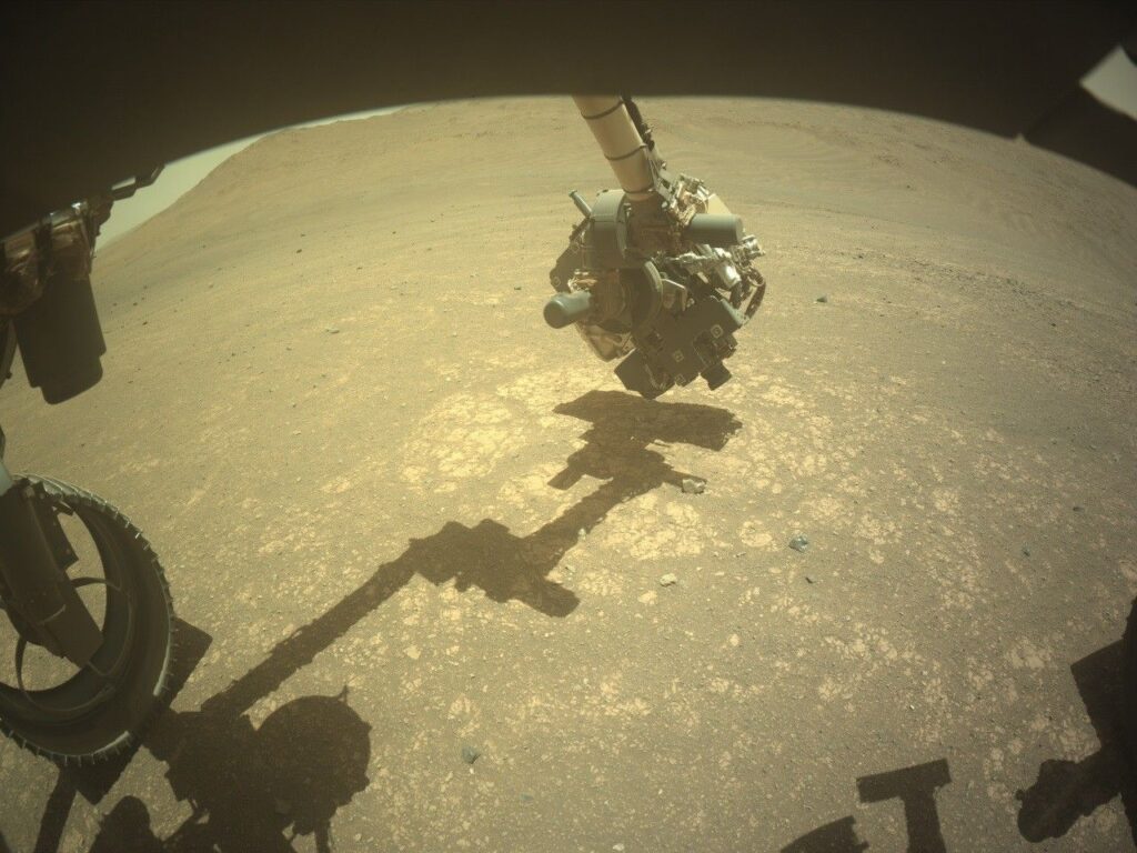 Mars rover continues searching for clues years ahead of planned unmanned mission