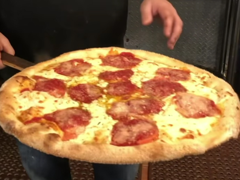 New Jersey Pizzeria Ordered to Remove Famous Star's Named Pizza Pie from Menu