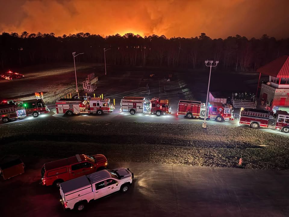 Wall Township fire crews join overnight battle to protect homes from massive Jones Road Wildfire