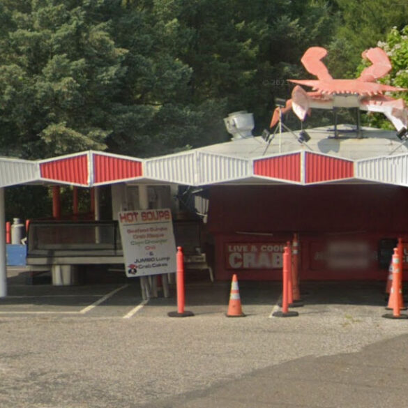 Busted at big daddy’s: trio caught red-handed in seafood spot burglary attempt - photo licensed by shore news network.