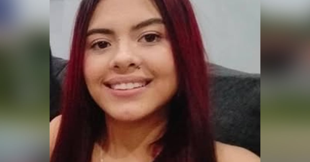 Police search for missing 17-year-old girl last seen in two weeks ago in White Oak