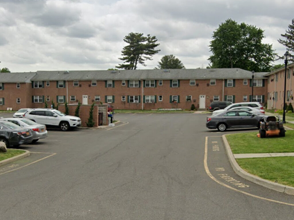 Armed suspect busted during laundry room marijuana session at New City apartment complex