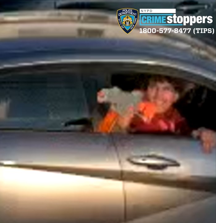 Mom holding 2-year-old baby struck in Bronx drive-by shooting