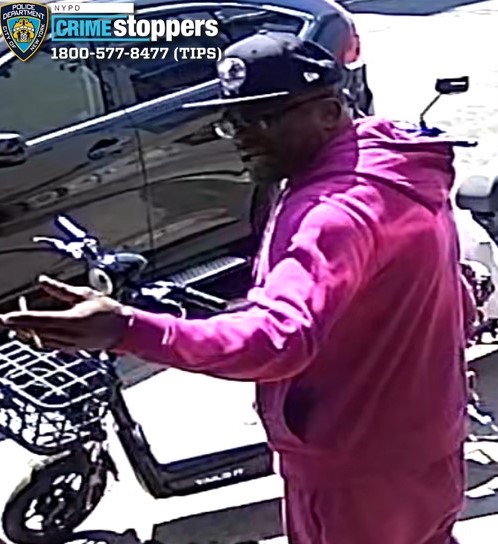 Manhunt underway after 70-year-old assaulted with chair and robbed in Bronx
