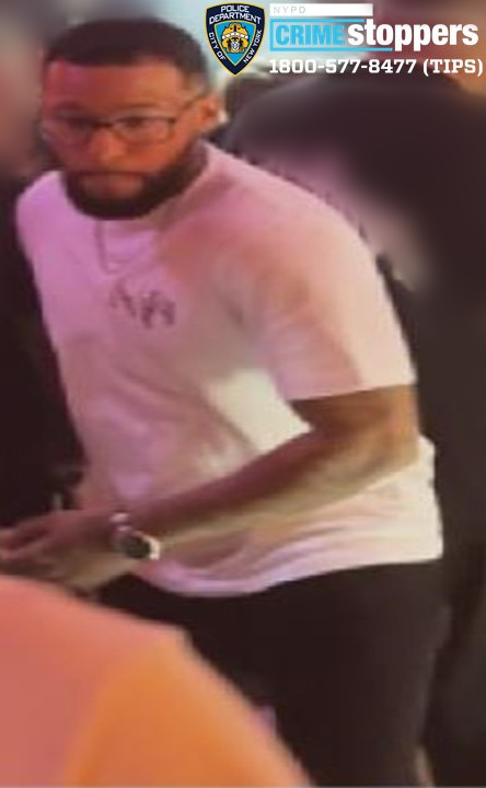 Man assaulted and knocked unconscious during early morning attack in Queens Man assaulted and knocked unconscious during early morning attack in Queens