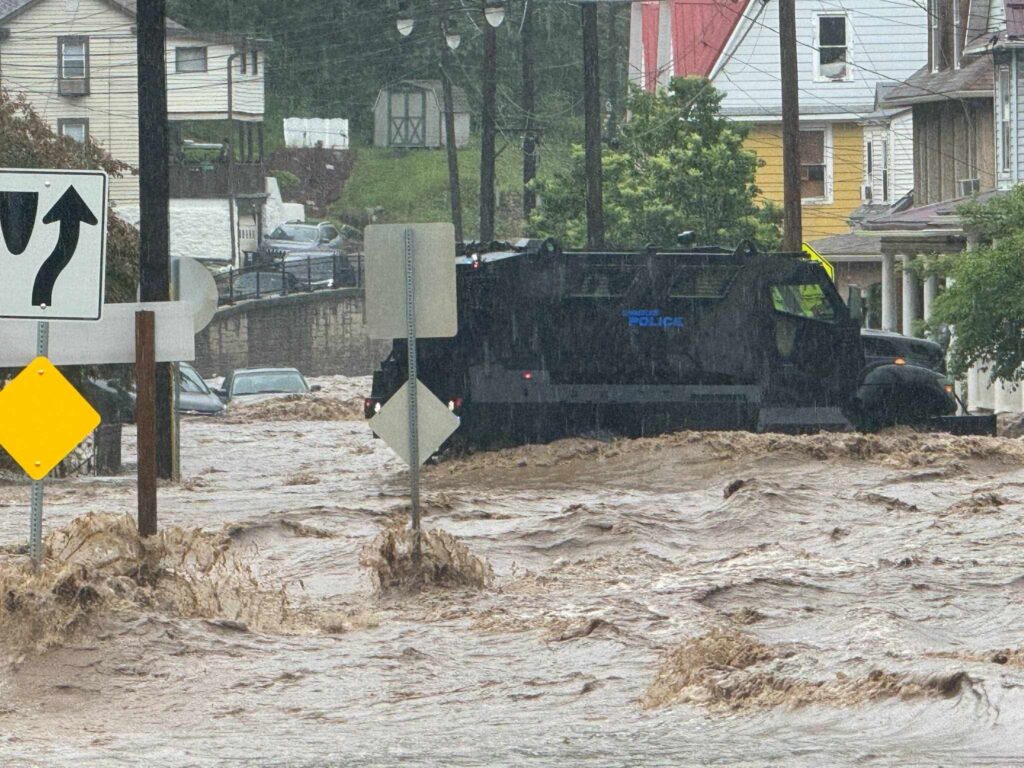 Flash flooding forces evacuations in Maryland as dam levels rise Flash flooding forces evacuations in Maryland as dam levels rise