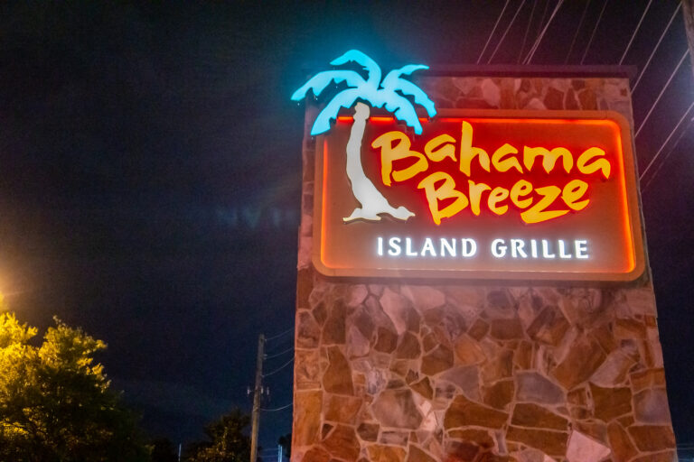 Bahama breeze in toms river abruptly closes down, employees left outside - photo licensed by shore news network.