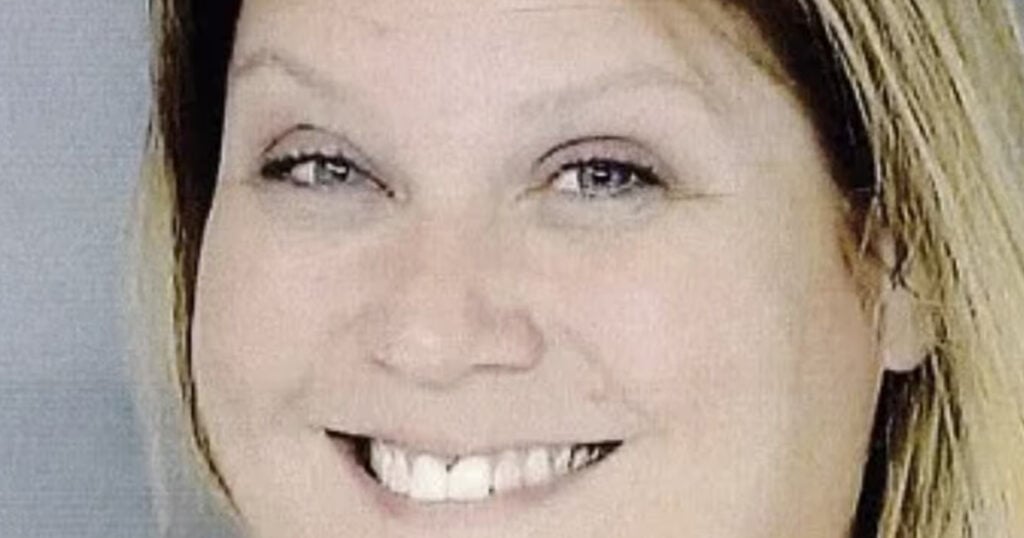 Pennsylvania woman poops on car during Delco road rage incident Pennsylvania woman poops on car during Delco road rage incident