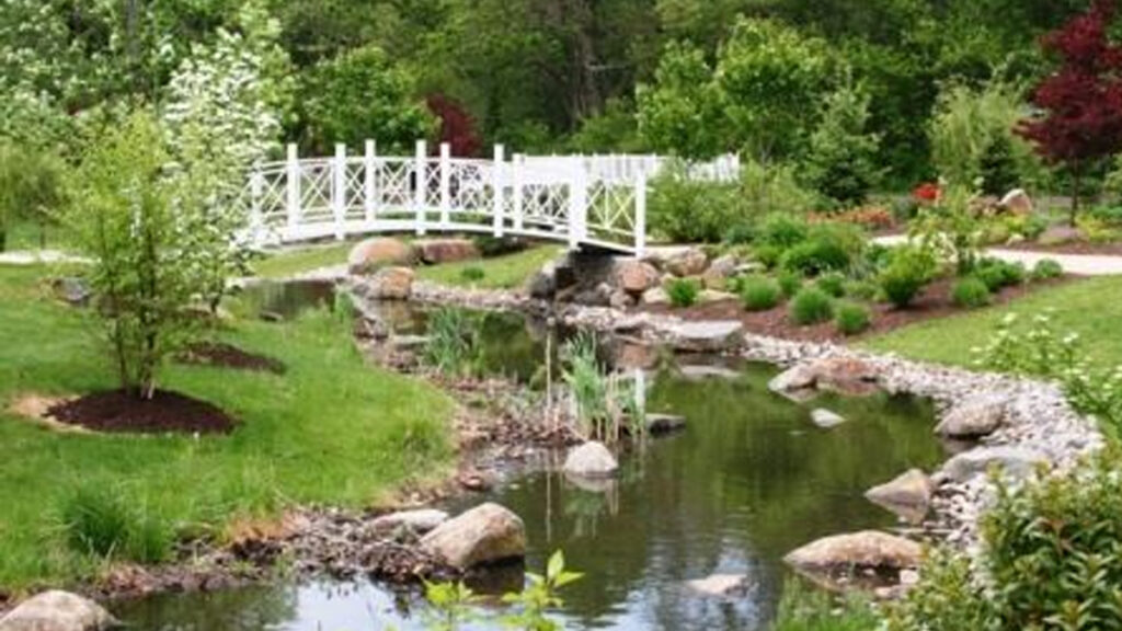 Azalea Festival returns to Hamilton with flowers, food trucks and free family portraits Azalea Festival returns to Hamilton with flowers, food trucks and free family portraits