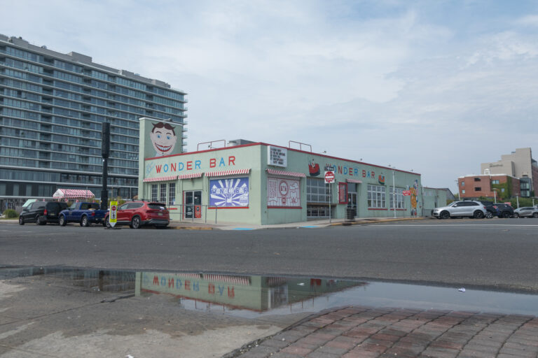 Rain threatens to wash out weekend plans at the jersey shore - photo licensed by shore news network.