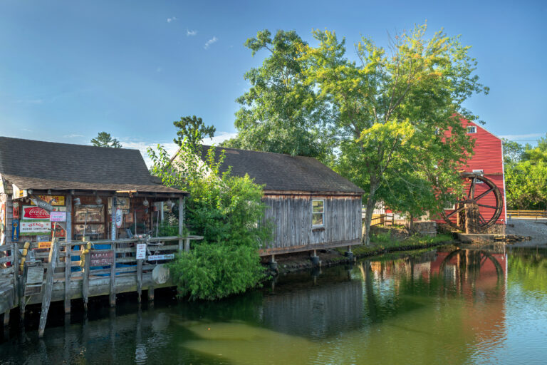 Smithville to host new jersey’s largest fourth of july parade thursday morning - photo licensed by shore news network.