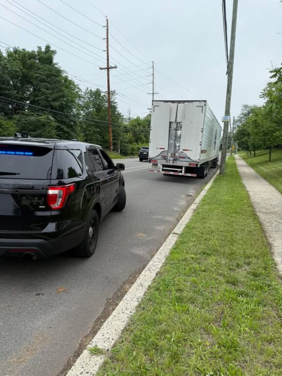 Piscataway police enforcing truck weight limit on River Road