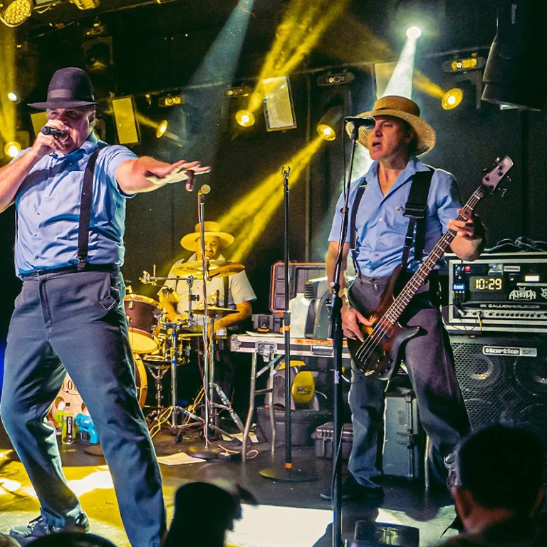 Party Like it's 1885 with the Amish Outlaws on the Beach in Toms River