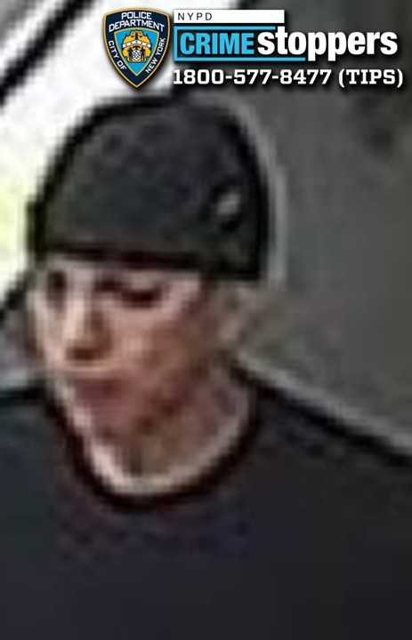 Elderly woman latest victim of NYC snatch and grab robbers Elderly woman latest victim of NYC snatch and grab robbers
